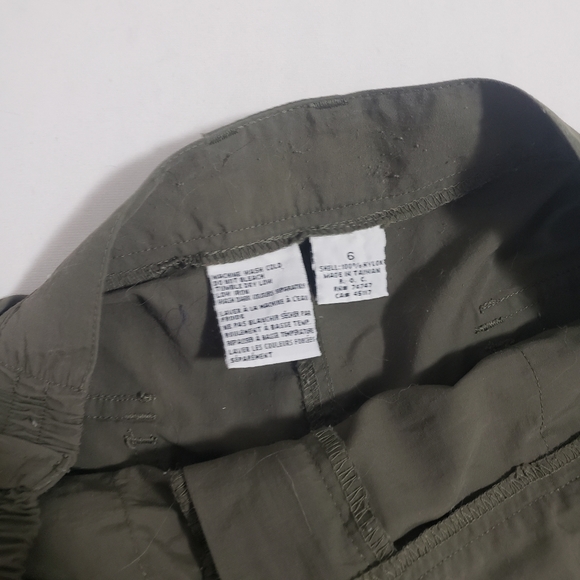 🛍FREEW/PURCHASE🛍Army Green Cargo Shorts - Picture 5 of 9